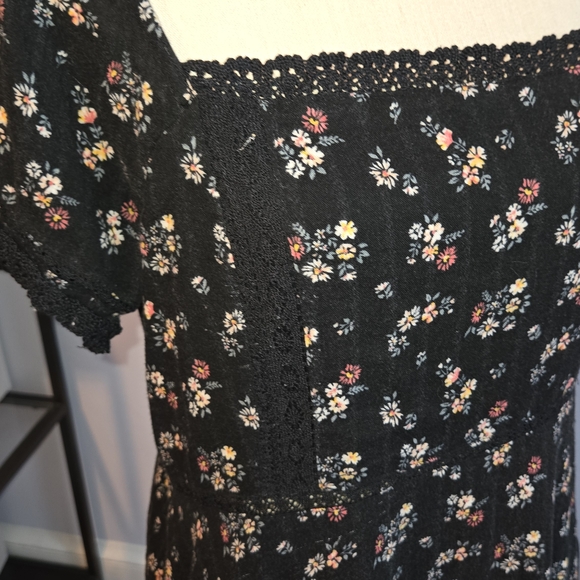 American Eagle Floral Square Neck Prairie Peasant Summer Dress - Picture 4 of 6